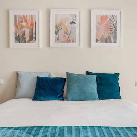 Joivy Stylish City Centre Flat With Parking Maía Esterno foto