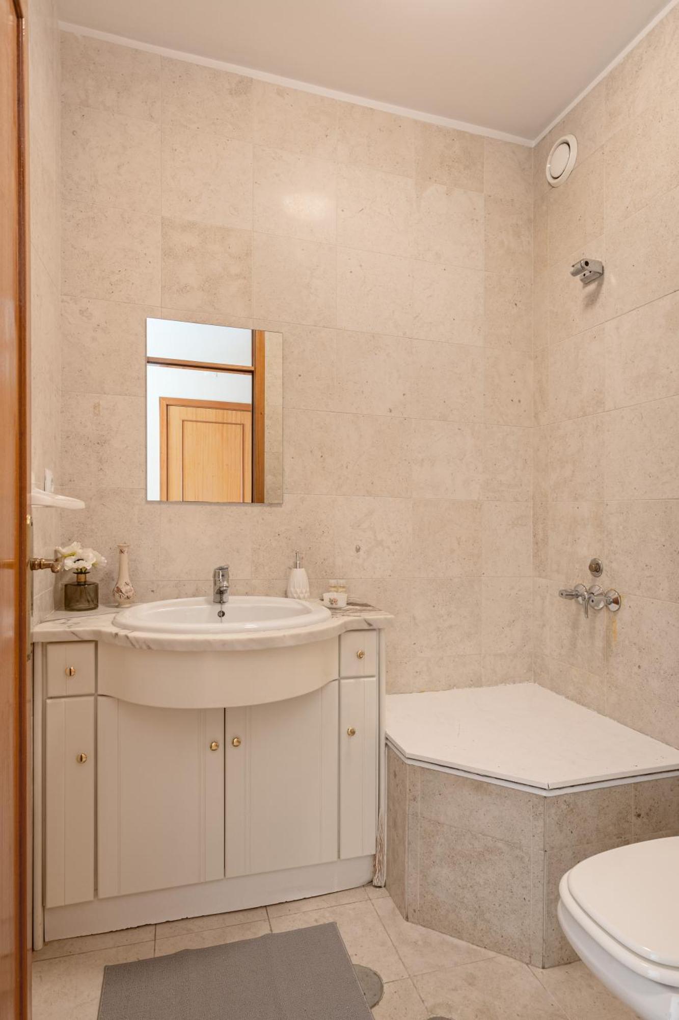 Joivy Stylish City Centre Flat With Parking Maía Esterno foto